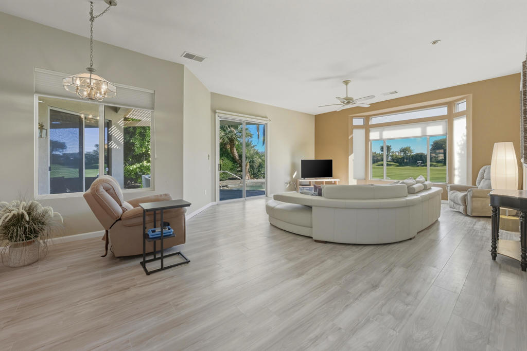 Heritage Palms CC - Residential