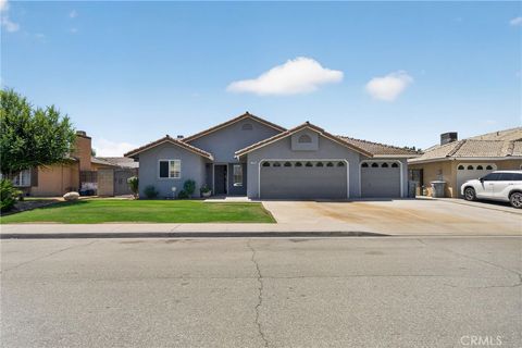 Photo of 1820 5th, Delano, CA 93215 (MLS # DW26129090)