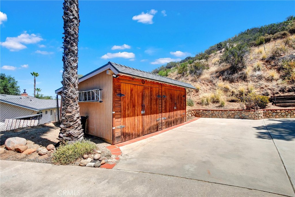 1026 Arnold Way