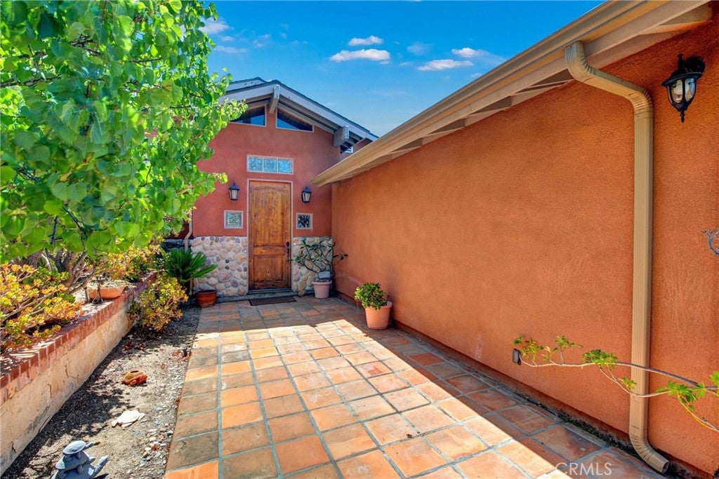 1026 Arnold Way
