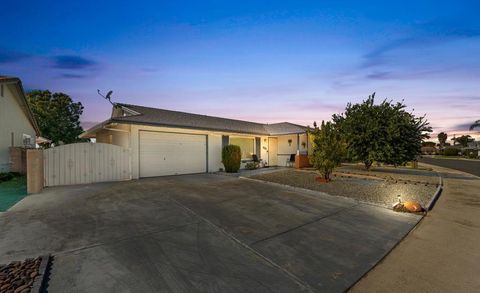 Photo of 381 Olympia Way, Hemet, CA 92543 (MLS # 219144056DA)