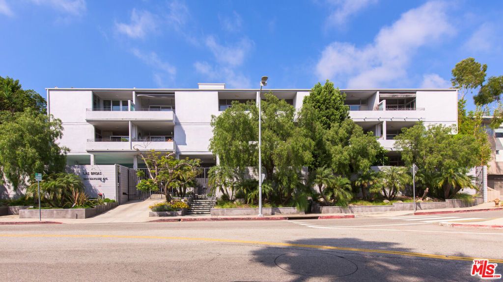 Photo of 16601 Marquez Avenue #103, Pacific Palisades, CA 90272 (MLS # 26668571)