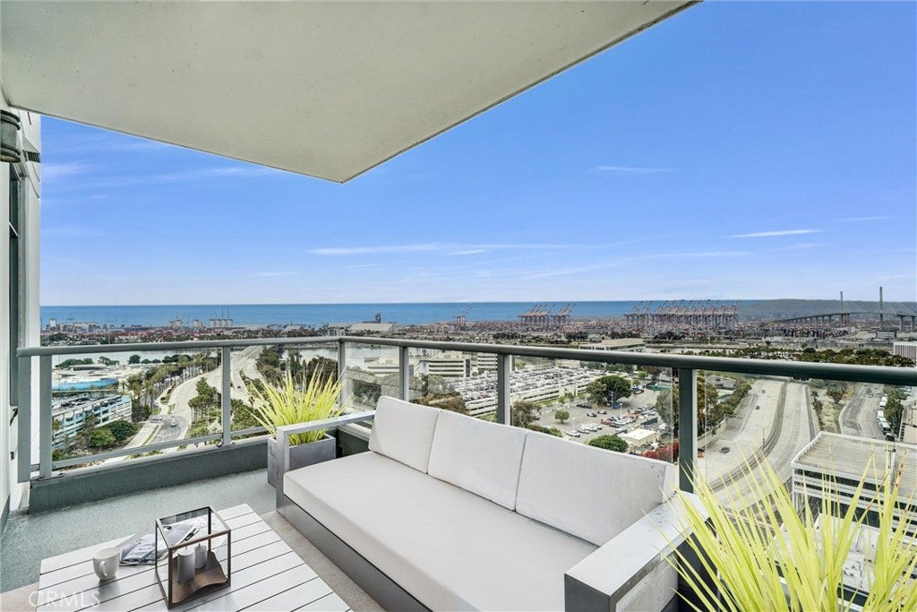 Photo of 411 W Seaside Way #1804, Long Beach, CA 90802 (MLS # PW26078505)