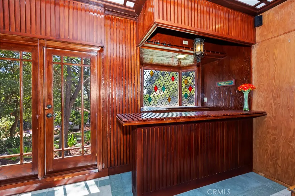 La Canada Flintridge, California 91011, United States, 4 Bedrooms Bedrooms, ,3 BathroomsBathrooms,Residential,Active,186289