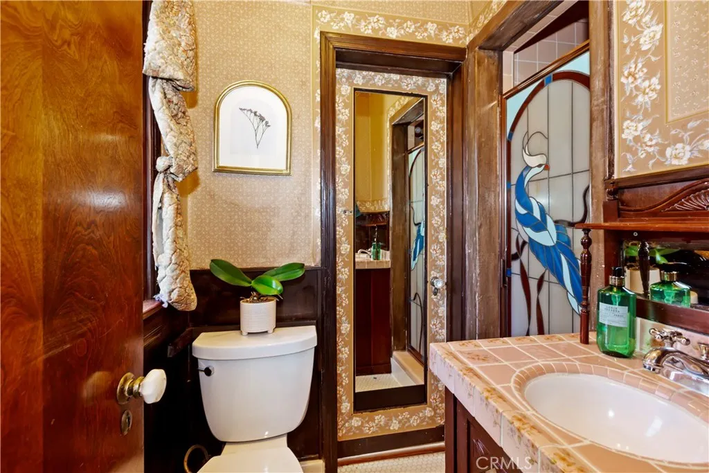 La Canada Flintridge, California 91011, United States, 4 Bedrooms Bedrooms, ,3 BathroomsBathrooms,Residential,Active,186289