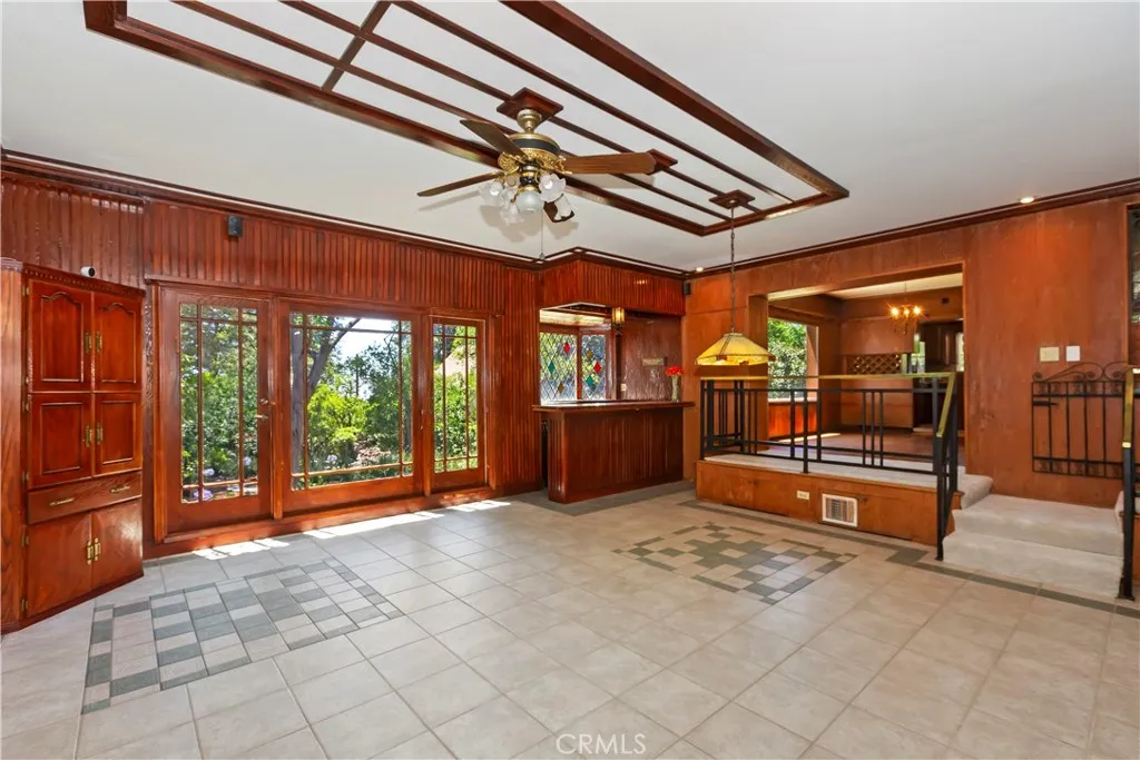 La Canada Flintridge, California 91011, United States, 4 Bedrooms Bedrooms, ,3 BathroomsBathrooms,Residential,Active,186289