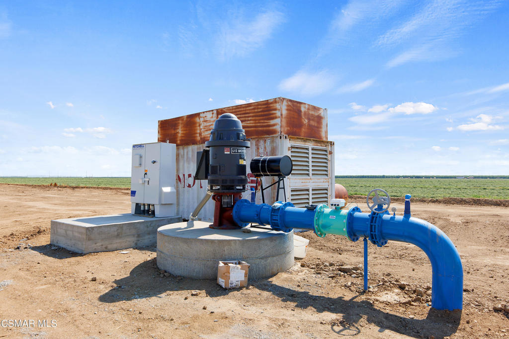 Not Applicable - 1007242 - Land