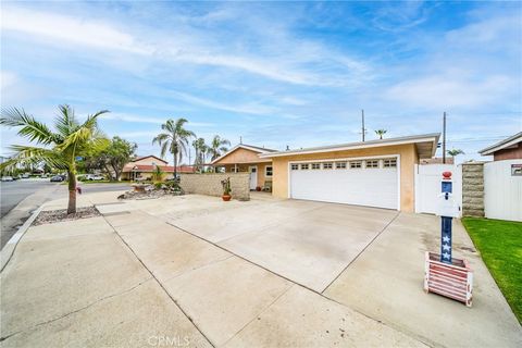 9611 Albacore Dr Huntington Beach CA 92646