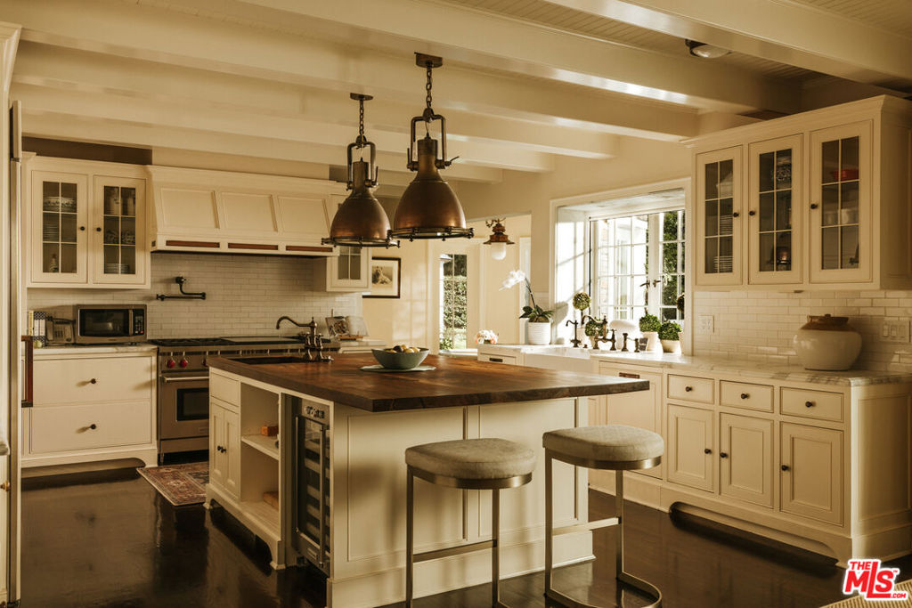 Point Dume - Residential Lease