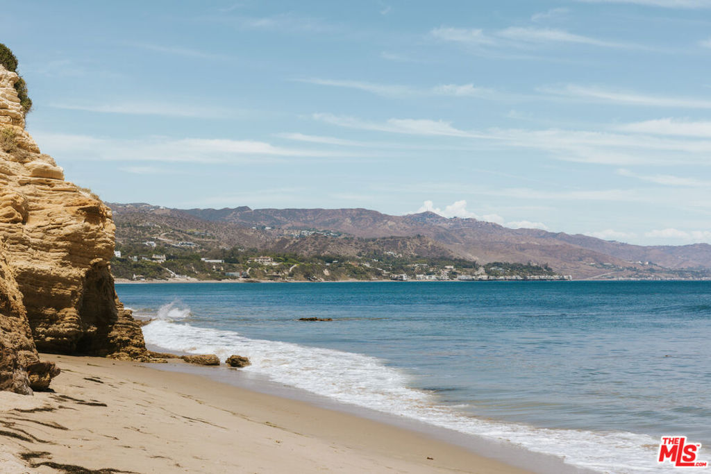 Point Dume - Residential Lease