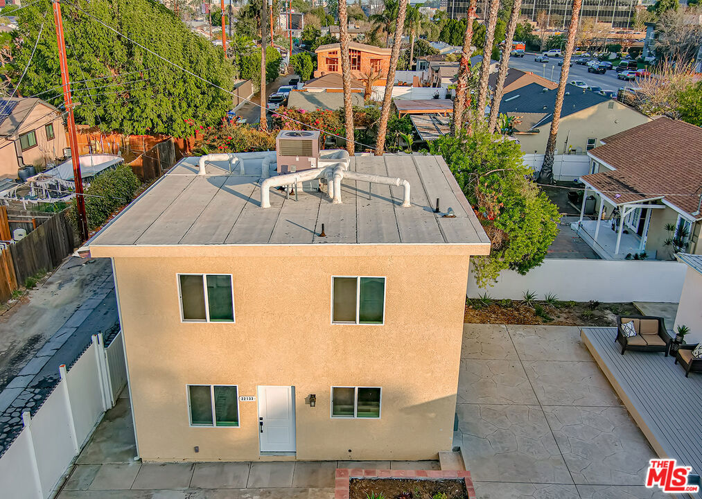 22131 Victory Boulevard