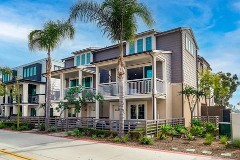 Photo of 807 Santa Barbara Pl Pl, San Diego, CA 92109 (MLS # 260008430SD)