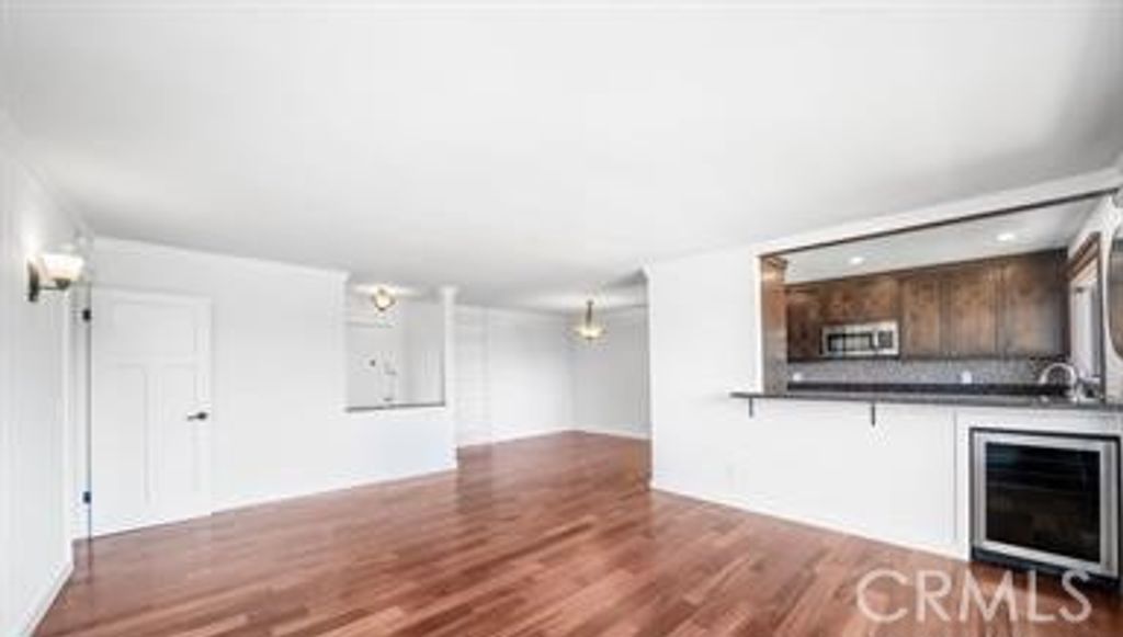 Photo of 5000 S Centinela Avenue #336, Los Angeles, CA 90066 (MLS # SR25150364)