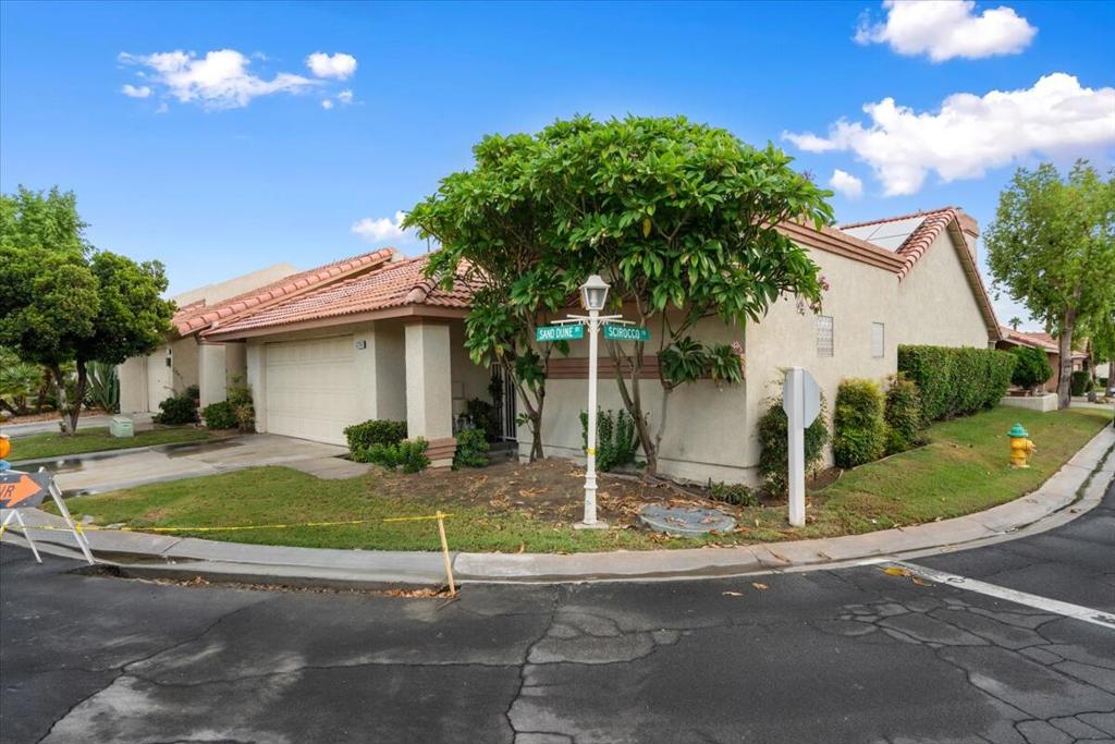 Oasis Country Club - Residential