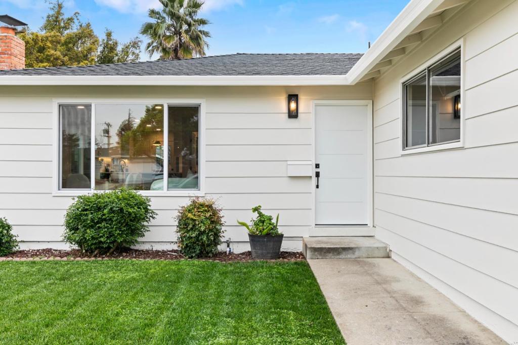 832 Mary Court, Campbell CA 95008