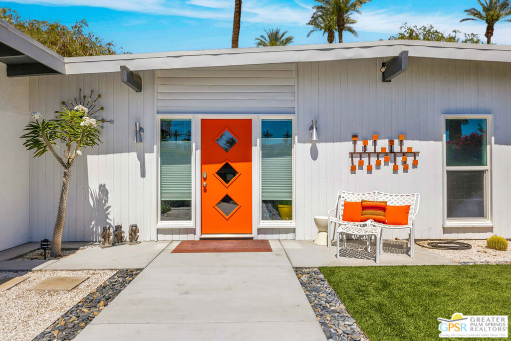 70436 Tamarisk Lane