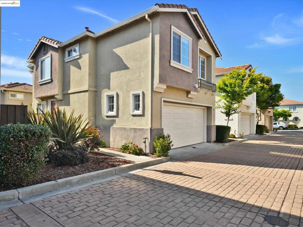 1111 Greystone Ct