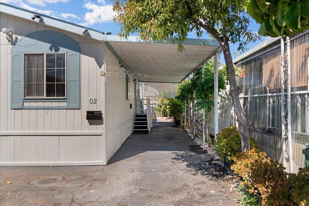 661 Bonita Avenue 2
