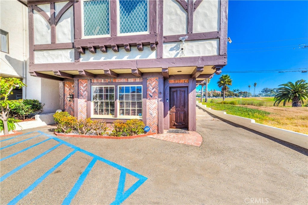 2449 S El Camino Real