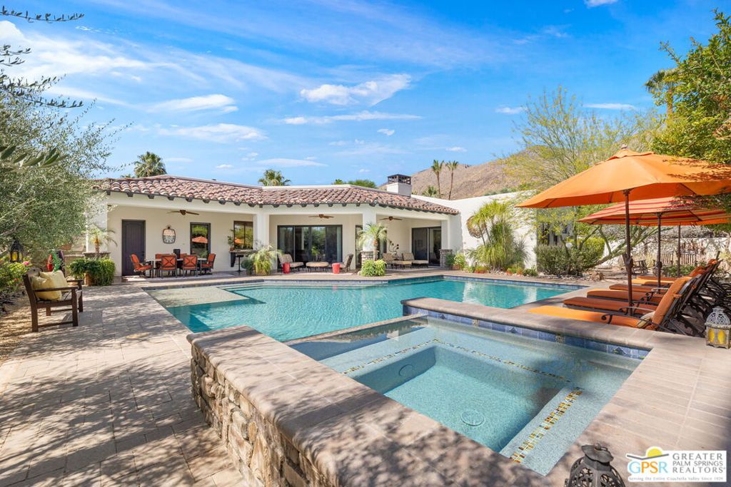 Photo of 248 E Palo Verde Avenue, Palm Springs, CA 92264 (MLS # 26845849PS)