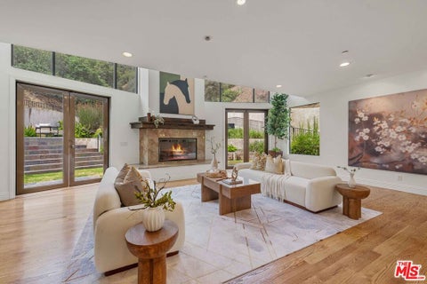 Photo of 4099 Mandeville, Brentwood, CA 90049 (MLS # 26872395)
