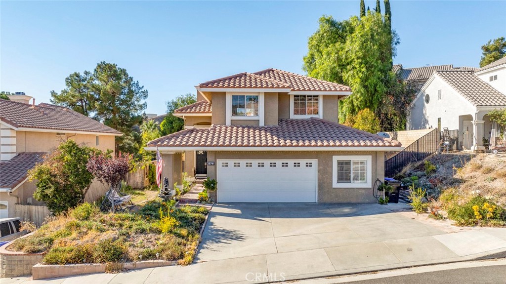 This Move In Ready Astonishing Cul-De-Sac Home offers PRIVACY, No Rear Neighbors, LIGHT & AIRY Open Floor Plan, 5 Bedrooms, 3 Baths, PLUS Downstairs BONUS ROOM w/Sink & Frig, PLUS Office Area. Large living room with vaulted ceilings, lots of windows for light and view. Renovated Kitchen with New Stainless-Steel Dishwasher and Double Oven, Built in Microwave, lots of Counter Spaces, Pantry-Kitchen Island connects with Breakfast Area & Opens to Common Room with Beautiful staircase with wood handrails leads to Main Bedroom with Floor to Ceilings Windows, Large in Closet PLUS Additional Mirrored Closet & Main Bath with Travertine Flooring, Double Sink Vanity, Granite Huge Tub & Shower. Spacious & bright Hallway connects More Large Bedrooms with lots of mirrored closets & storage spaces PLUS Additional Large Bathroom. Separate Laundry Room. Cozy Back Yard with Built In Entertainment, Barbecue Area PLUS Covered Patio for Entertaining. Two Car Attached Garage with Built-In Storages.