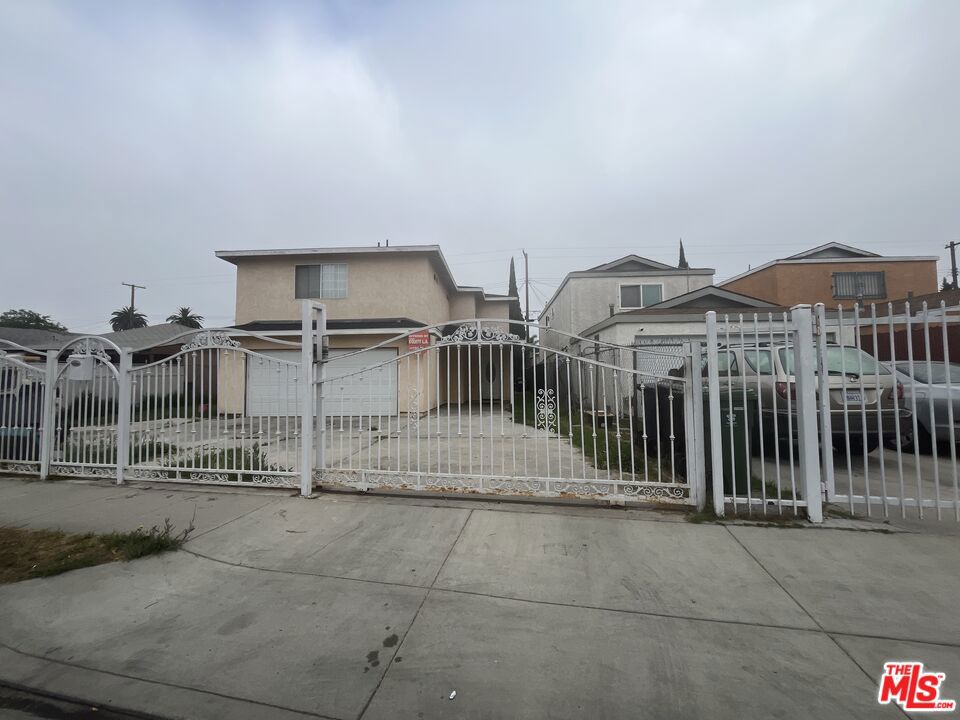 2223 E Oris Street