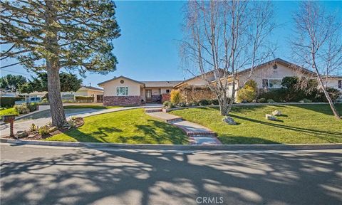 Photo of 30520 Santa Luna Drive, Rancho Palos Verdes, CA 90275 (MLS # PV26001106)