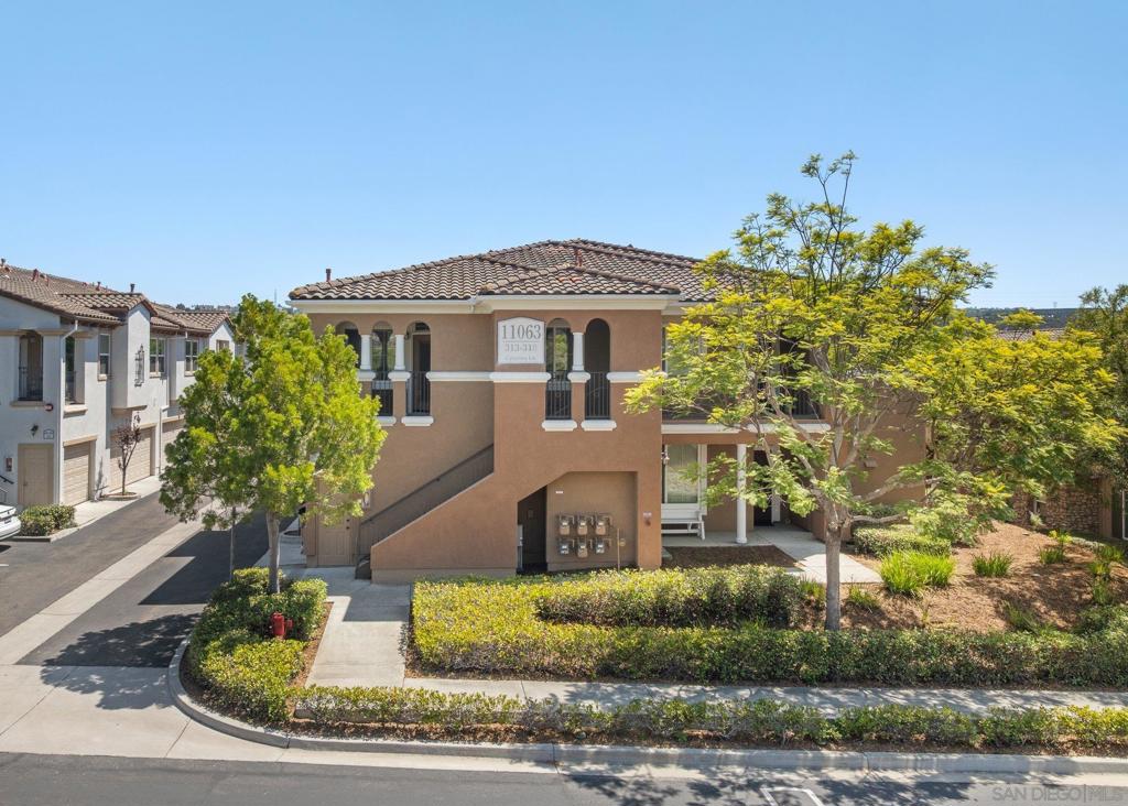 11063 Catarina LN