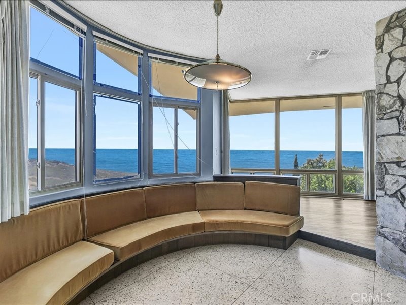 47 Oceanaire Drive
