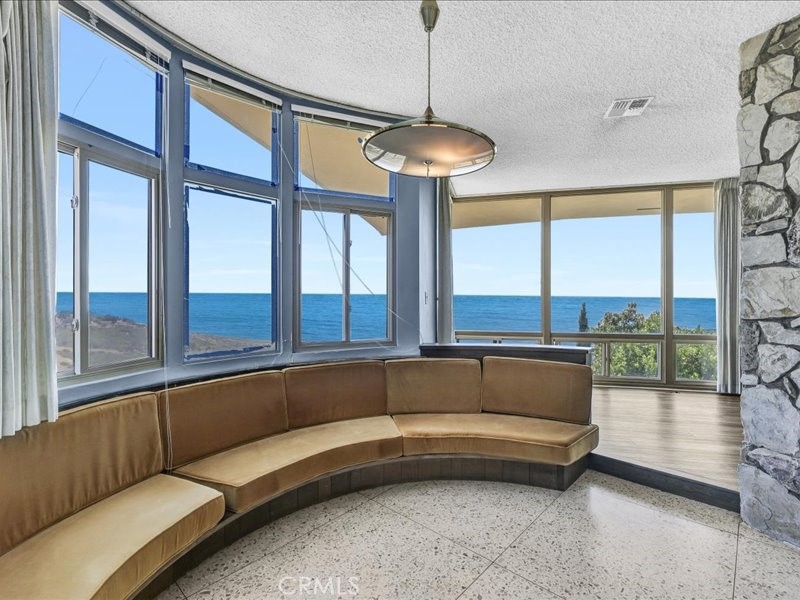 47 Oceanaire Drive