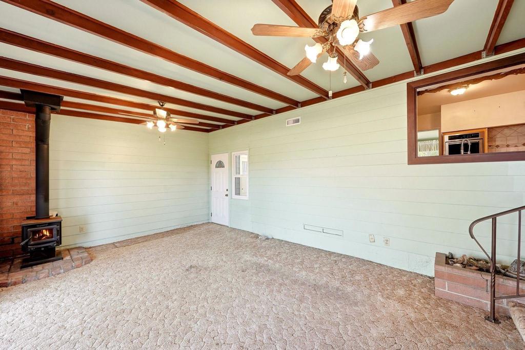 1261 Barnett