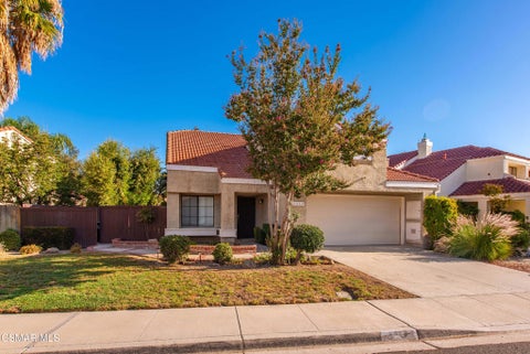 Photo of 2062 Riverbirch Drive, Simi Valley, CA 93063 (MLS # 226004893)