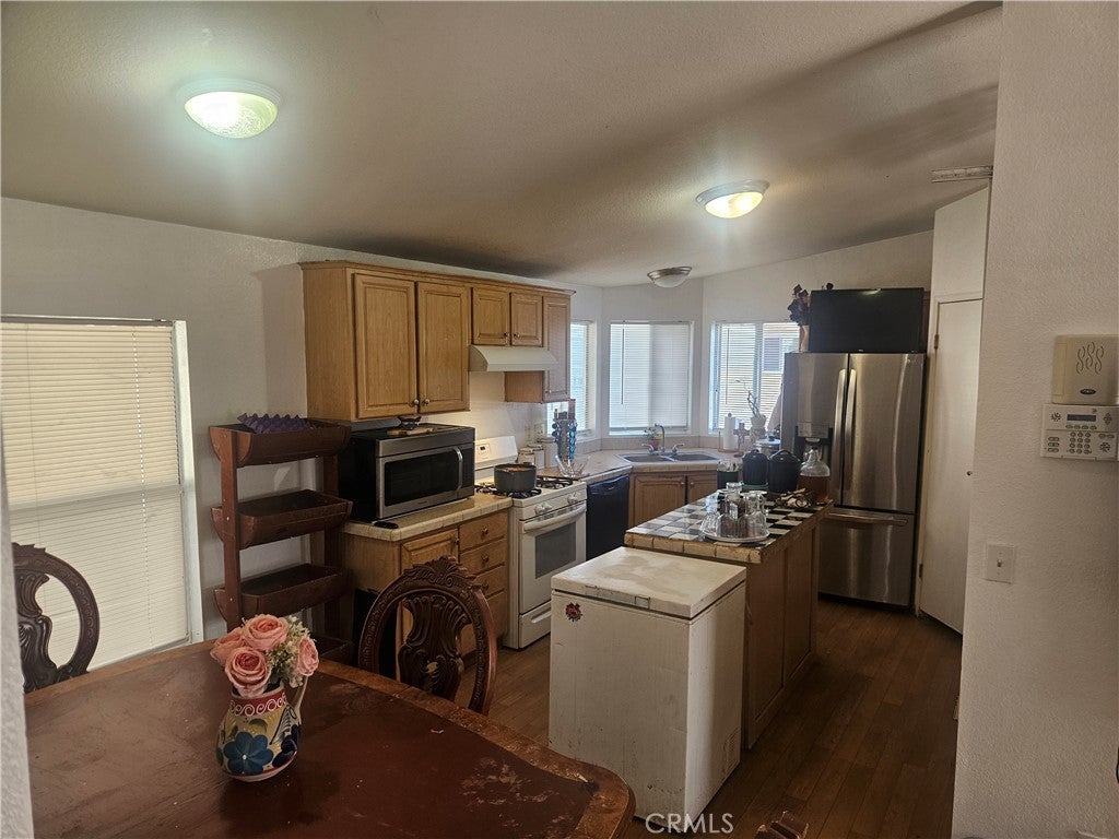 350 E San Jacinto 151