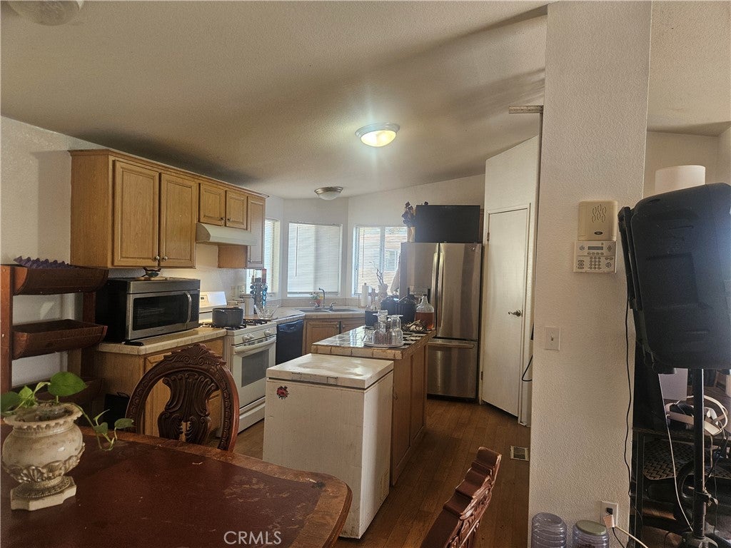 350 E San Jacinto 151