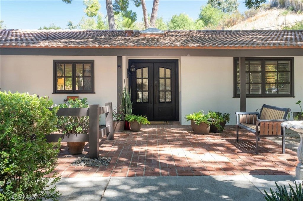 15737 Warm Springs