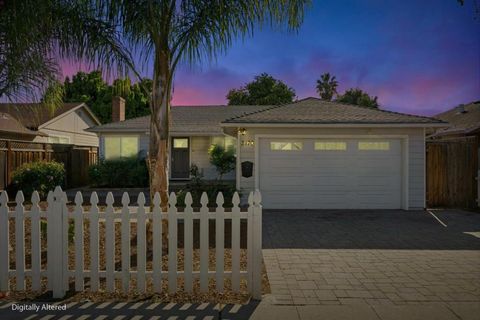 Photo of 2170 Clarke Avenue, East Palo Alto, CA 94303 (MLS # ML82042026)