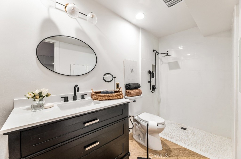 Marina Pacifica (MRP) - Residential