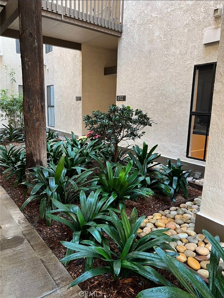 Properties 2 6112 Marina Pacifica N