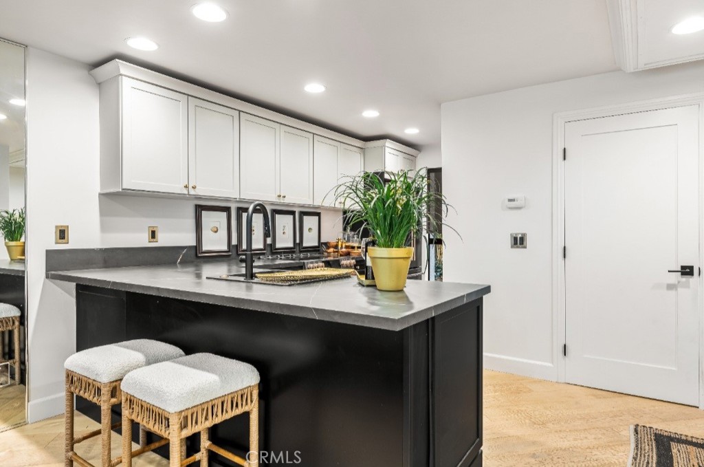 6112 Marina Pacifica Drive N