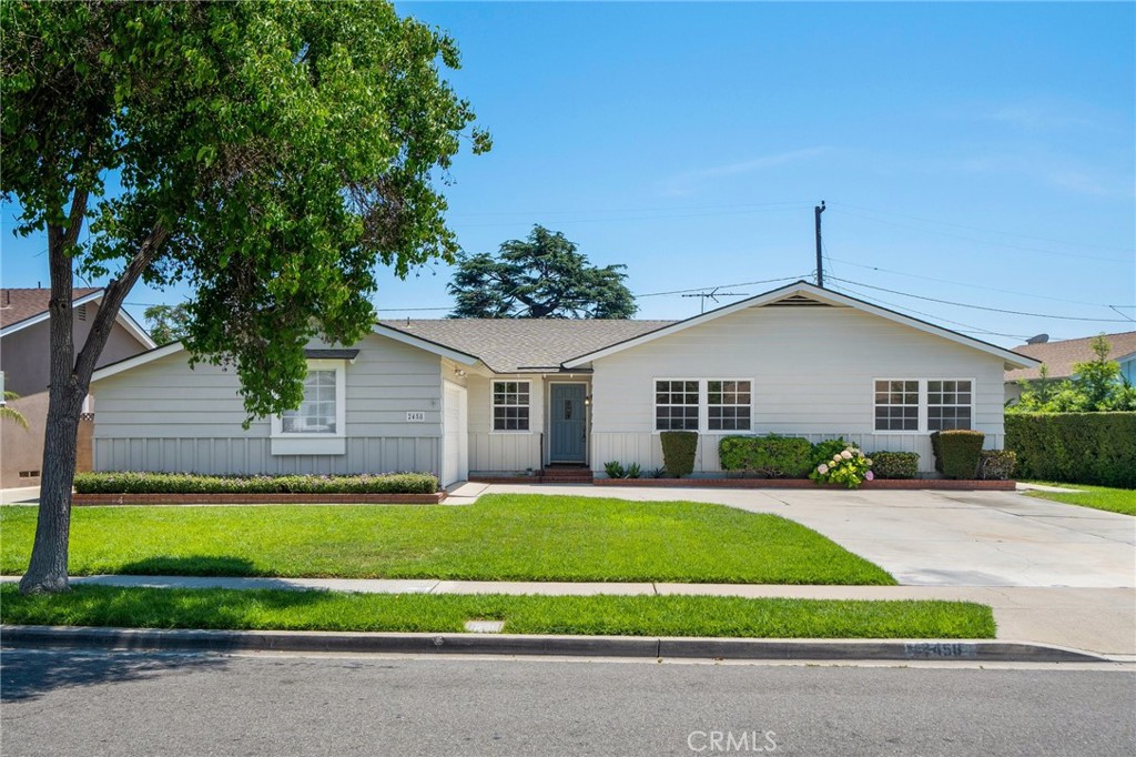 2458 W Marian Avenue