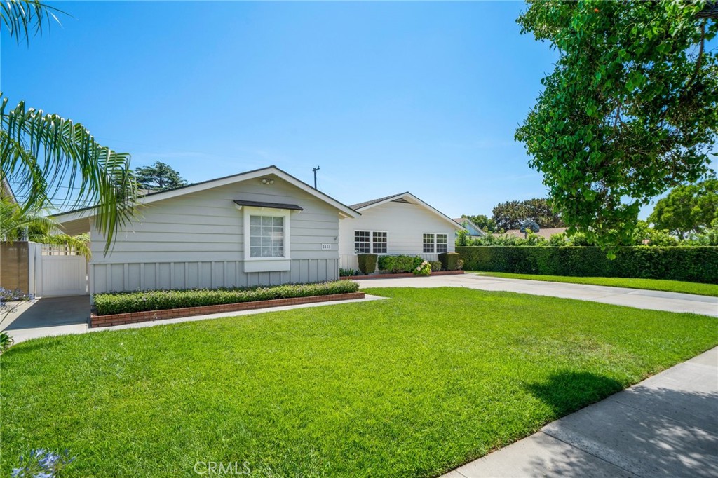 2458 W Marian Avenue
