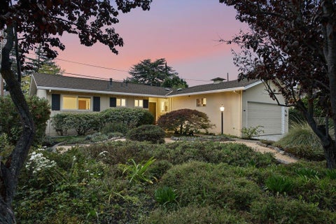 Photo of 841 Ilima Court, Palo Alto, CA 94306 (MLS # ML82065300)