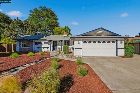 Photo of 433 Le Jean Way WAY, Walnut Creek, CA 94597 (MLS # 41141865)