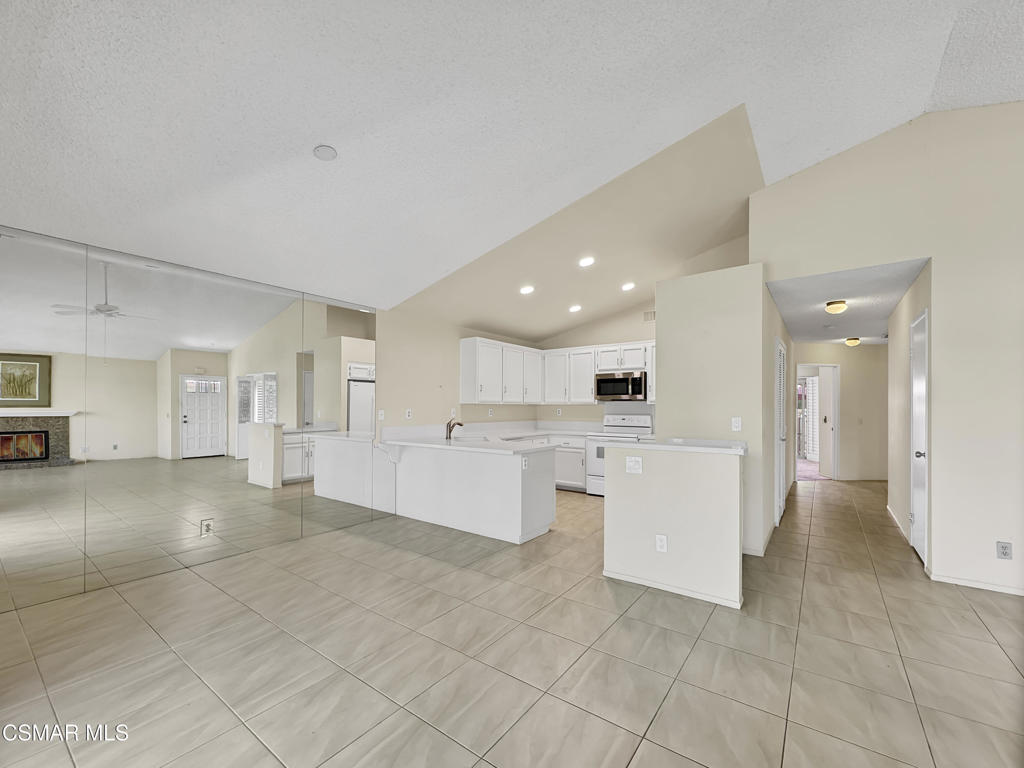 Oasis Country Club - 4440 - Residential