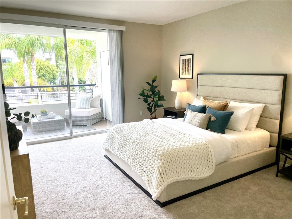 25442 Sea Bluffs 302