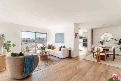 Photo of 6251 Coldwater Canyon Avenue #310, Los Angeles, CA 91606 (MLS # 26673639)