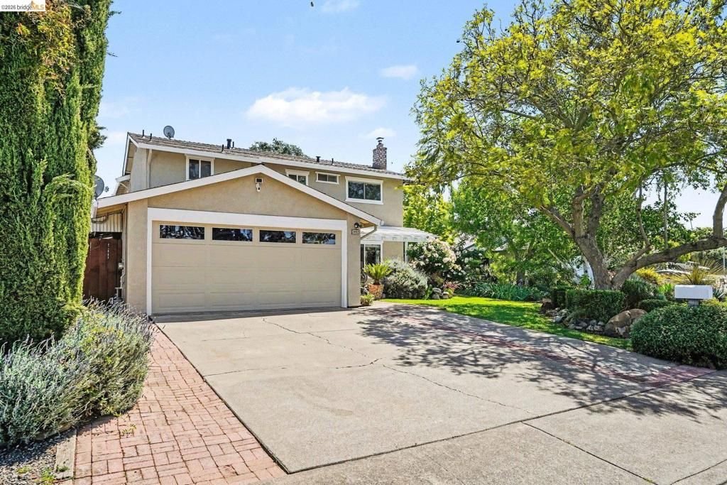 Photo of 2092 Casa Grande St St, Benicia, CA 94510 (MLS # 41131492)