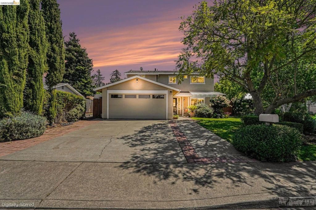 Photo of 2092 Casa Grande St St, Benicia, CA 94510 (MLS # 41131492)