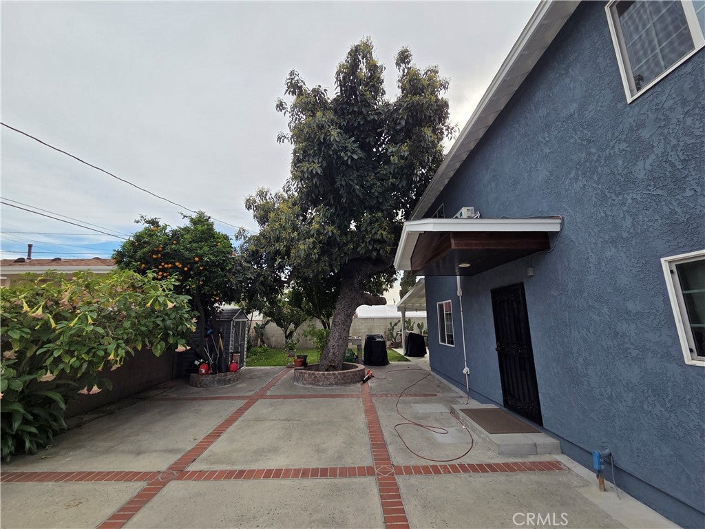 3616 Burton
